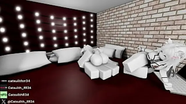 Her friend insisted on sharing the action~