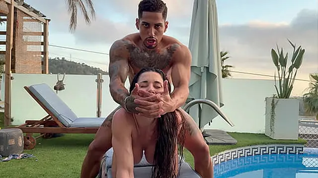 Hot Oil &mdash;  Intense Touch &mdash;  Deep Pool Pleasure