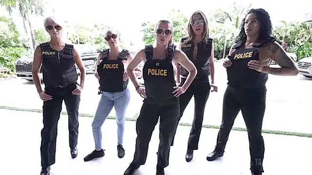 Beat Cops Reverse Anal Milf GangBang - Cory Chase -  Heat - Luke Longly