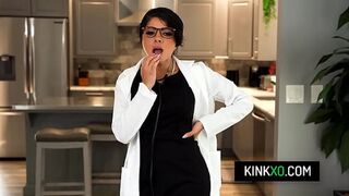 The Babysitter Issue - Sona Bella —  Daya Dare