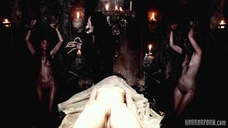 HORROR PORN: Spooky Sex Scenes