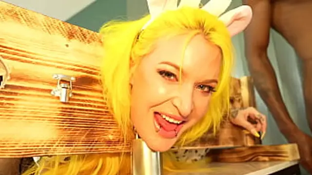 Hot cow girl group sex 9 minute full tease